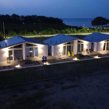 Dwa Morza Caloroczne Z Ogrodem Puck