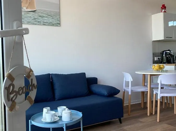 Dwa Morza Caloroczne Z Ogrodem *