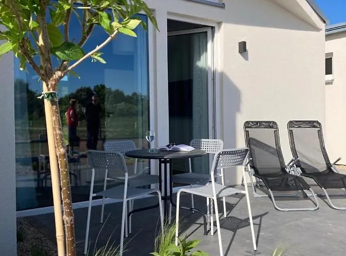 Vakantiehuis Dwa Morza Caloroczne Z Ogrodem Puck